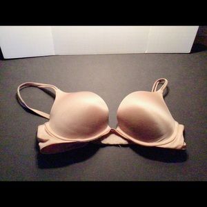 Victoria’s Secret bra 36C